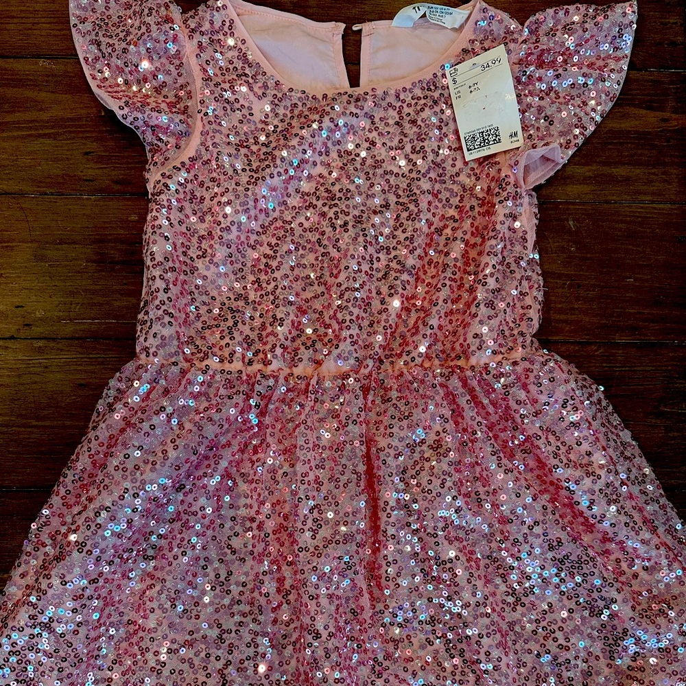 Girls H M pink sequins dress sz 6-7. New with tag